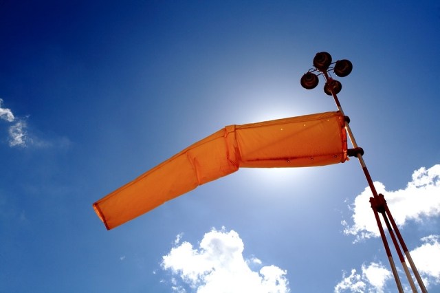 windsock-1140347_960_720